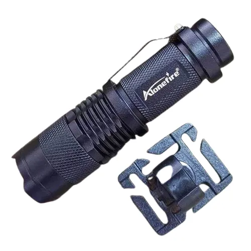 lampe-de-poche-ultra-puissante-813 Lanternă ultra-puternică